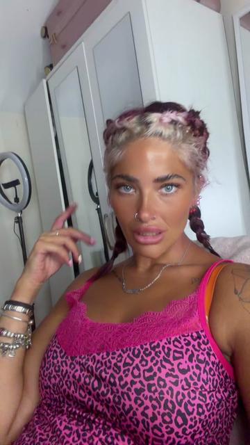 @Shannonpaige🍒🧿