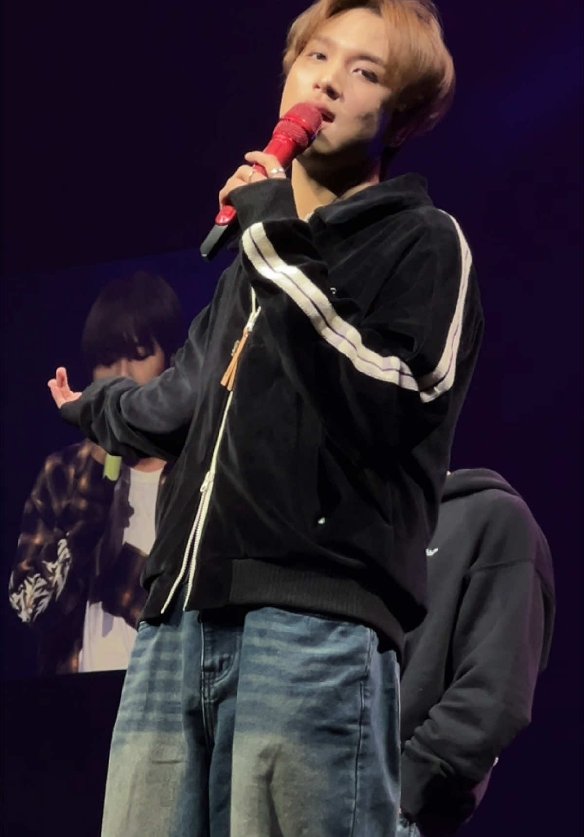 @hugs2hyuck