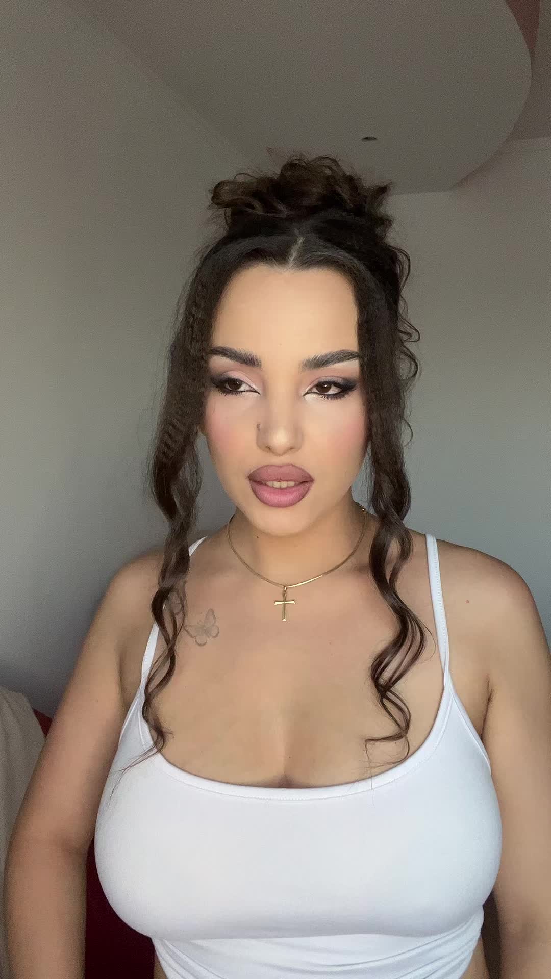 @Valentina Maria
