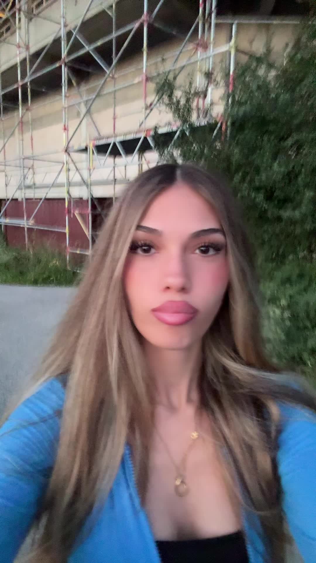 @m e L i