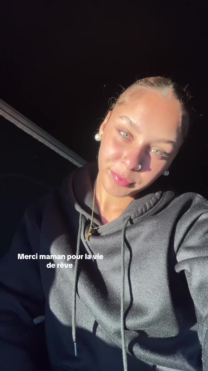 @𝟑𝟐 🧚🏼&zwj;♀️