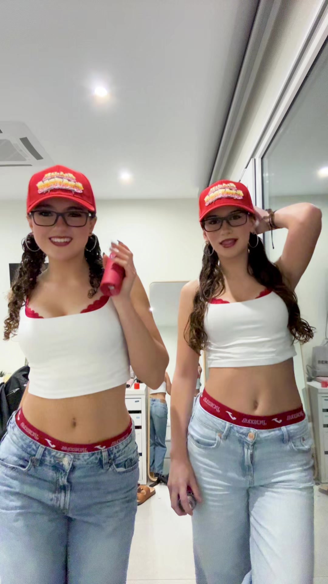 @oliivia