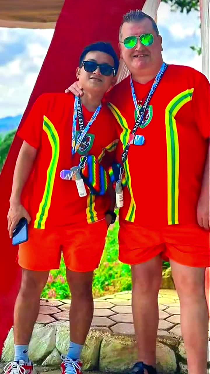 @FREE2BGAY🏳️🌈LucRicjohn