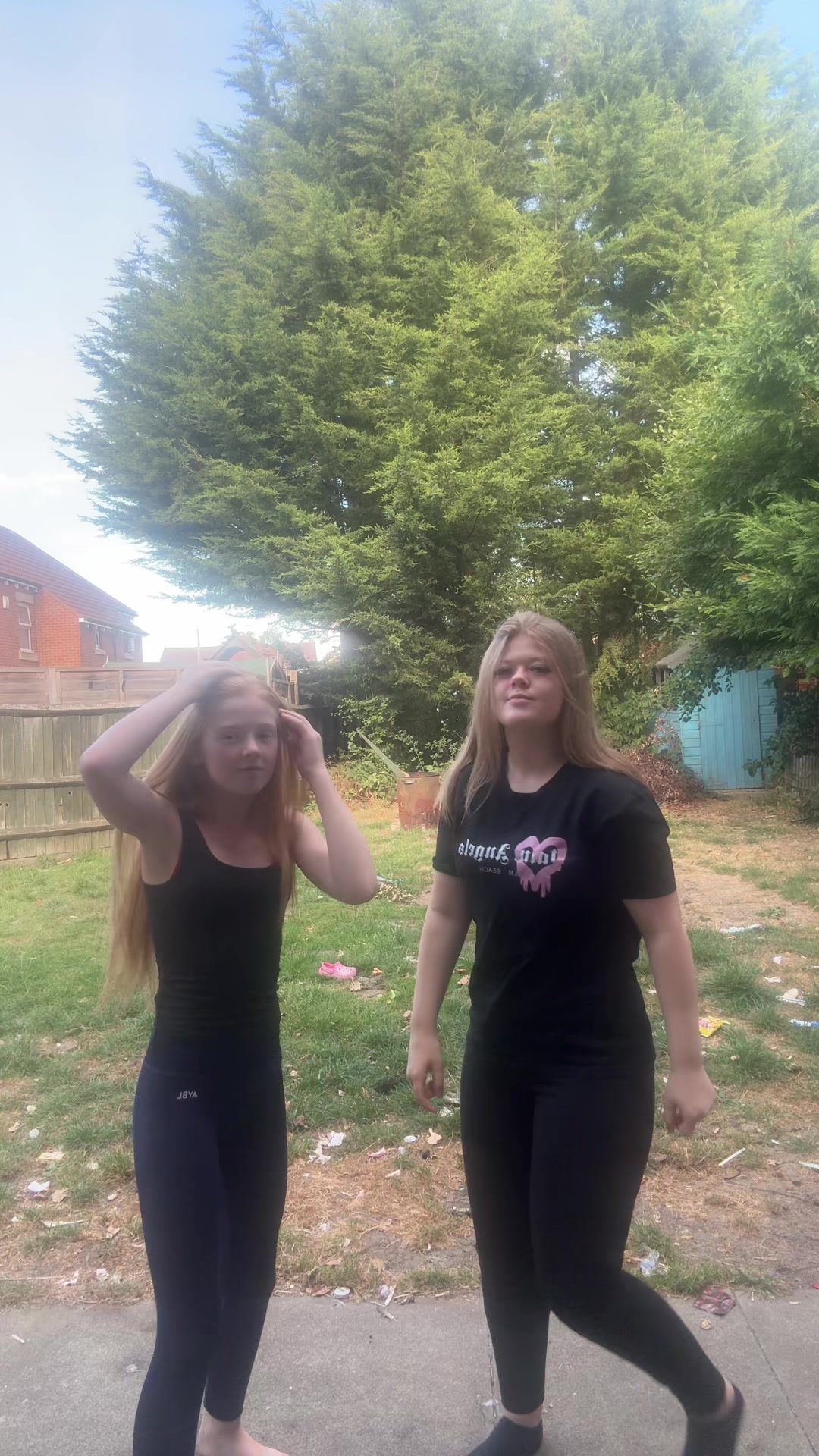 @lolaahoneylaceydarcymiabetty.x