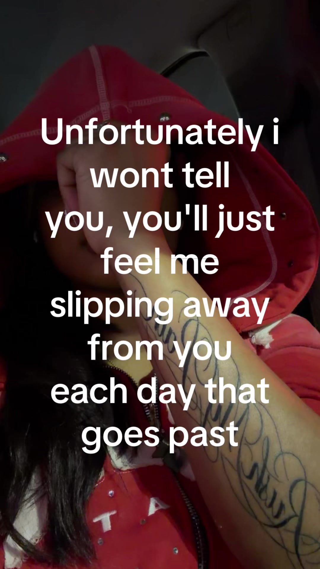 @𝒱