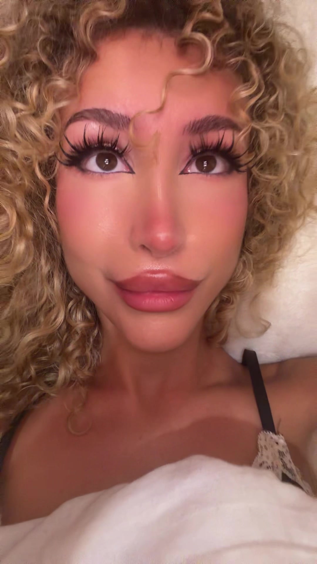 @Curlyfriesjazz🥀