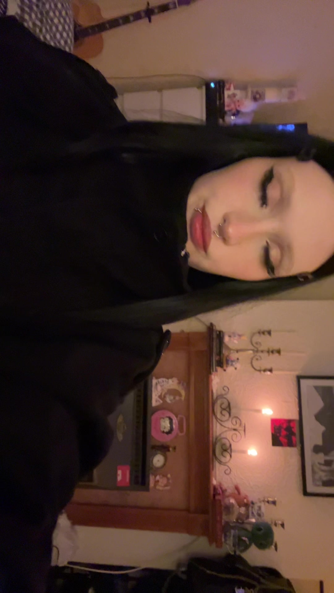 @auravaee