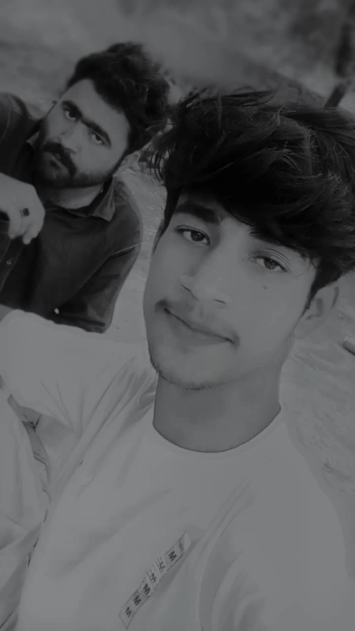 @👑 DANIYAL 👑 دانیال 😎