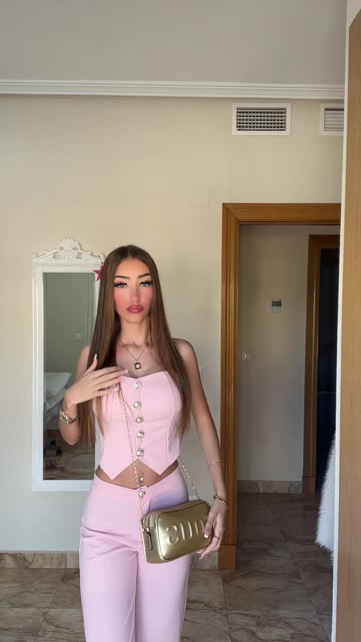 @🫢💋