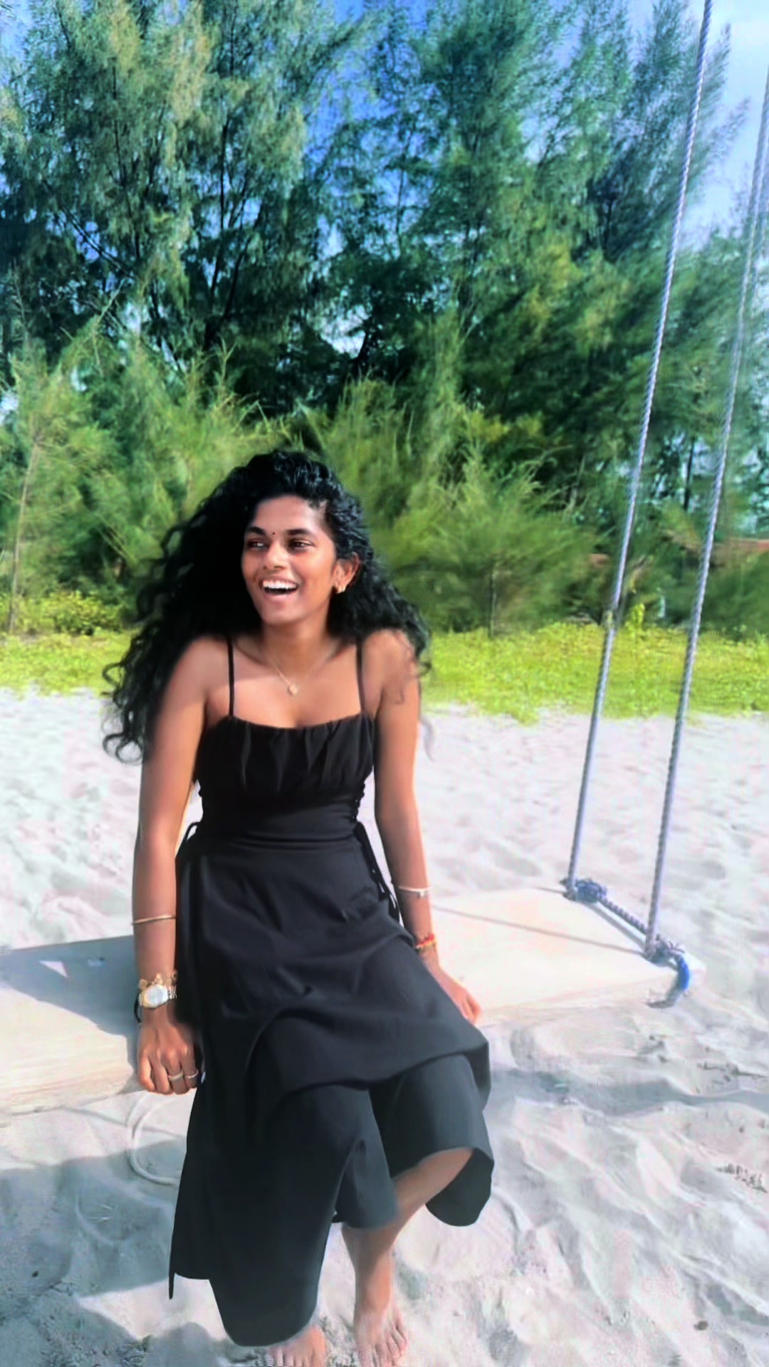 @Helena Navaratnam