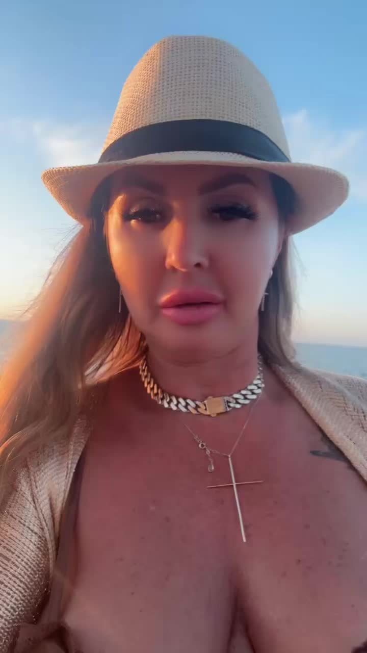 @Simona