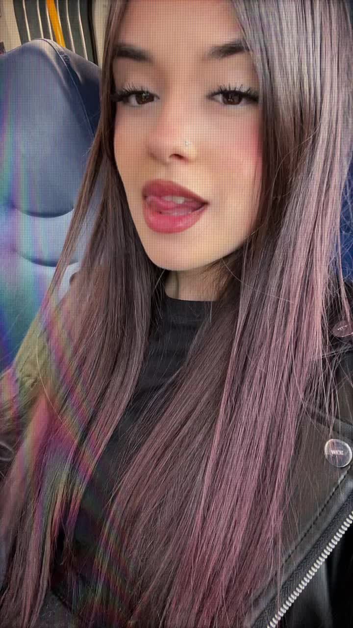 @Aurora_b_