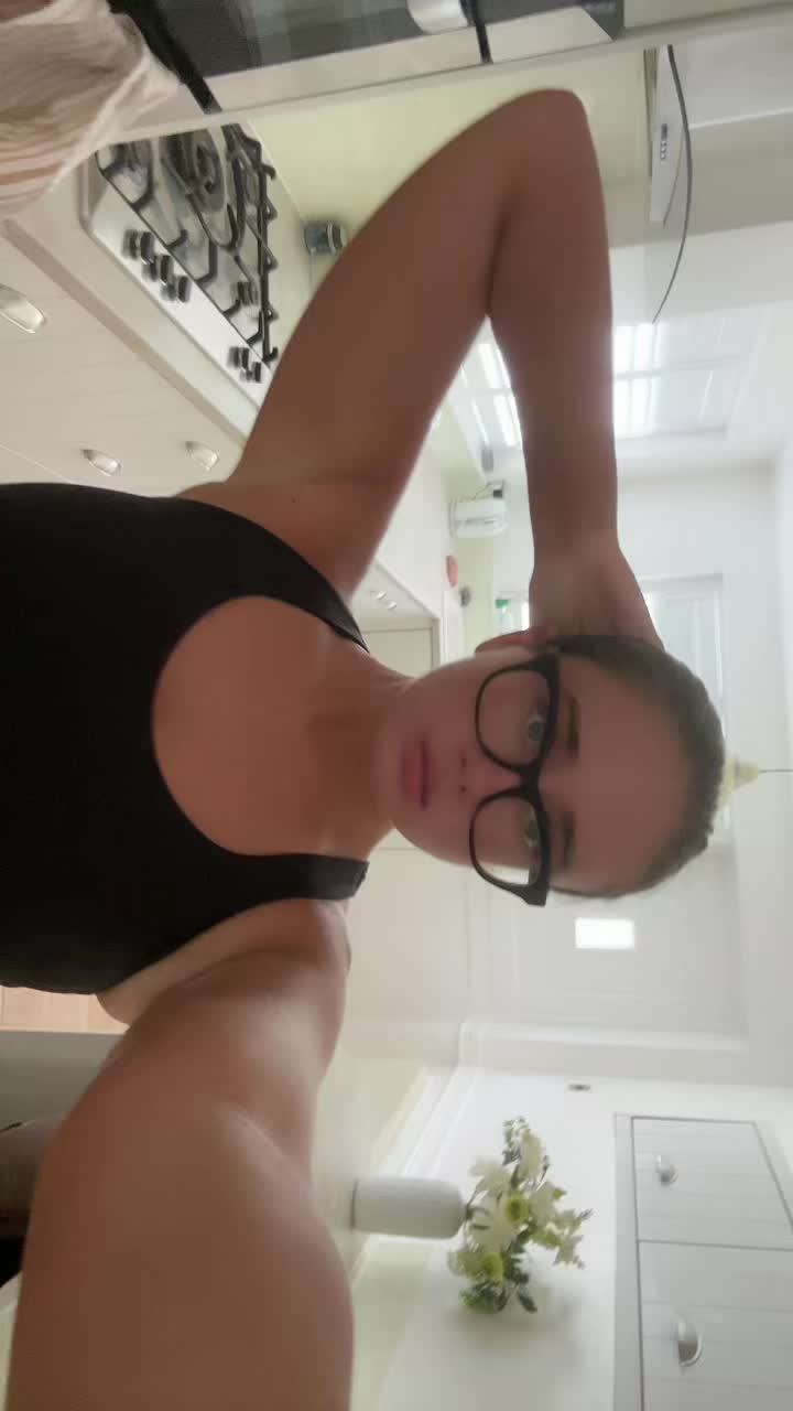@_ells.abex