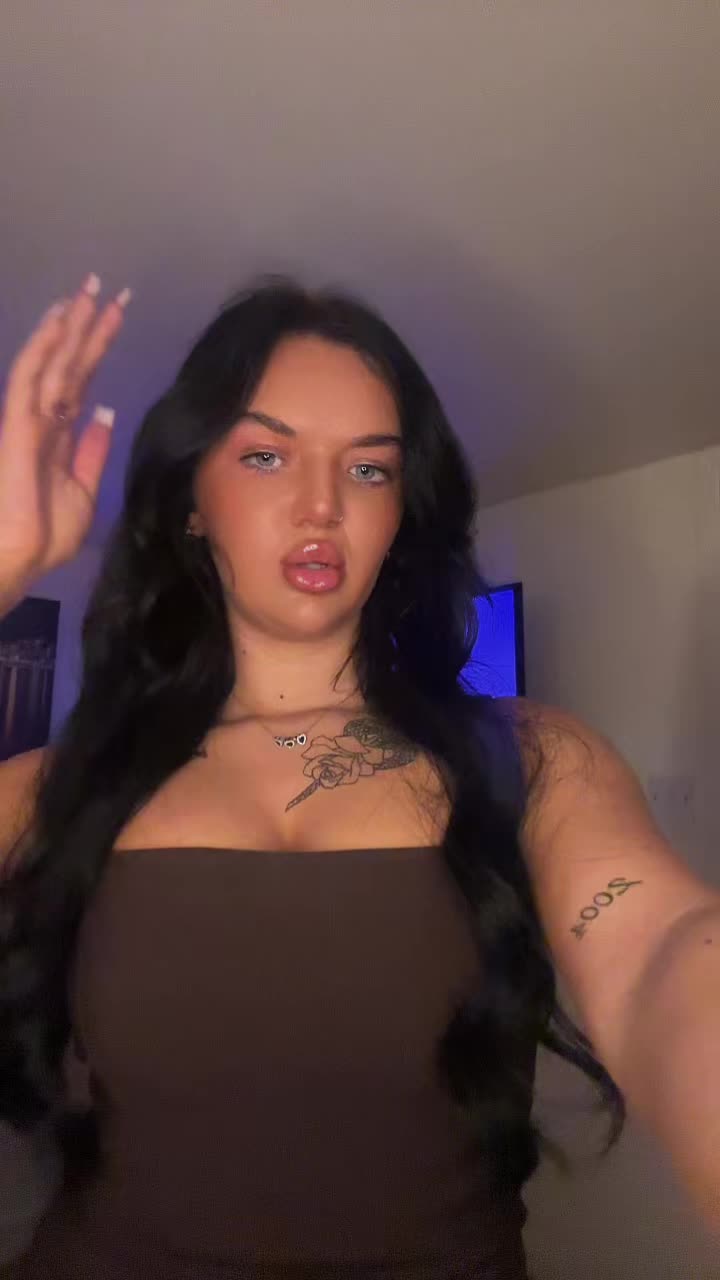 @tillybevanxx