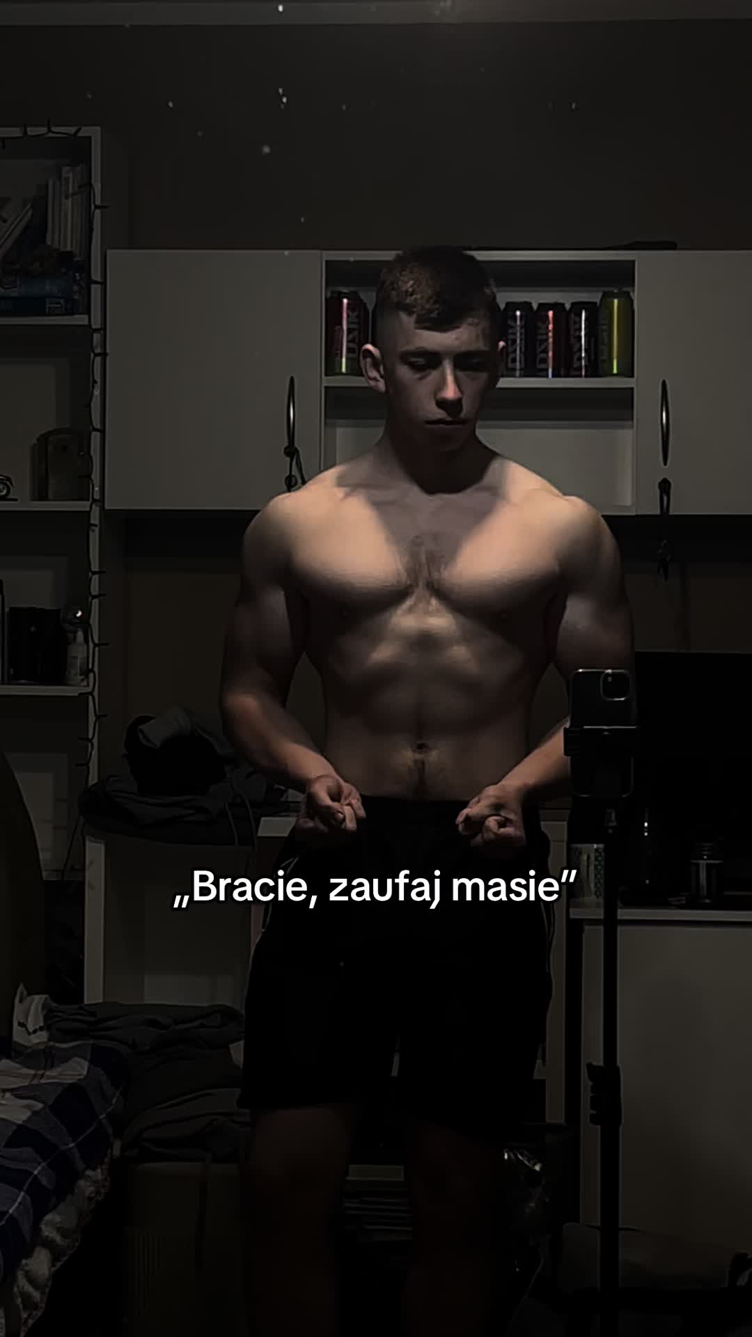 @MocarzOficjalnie