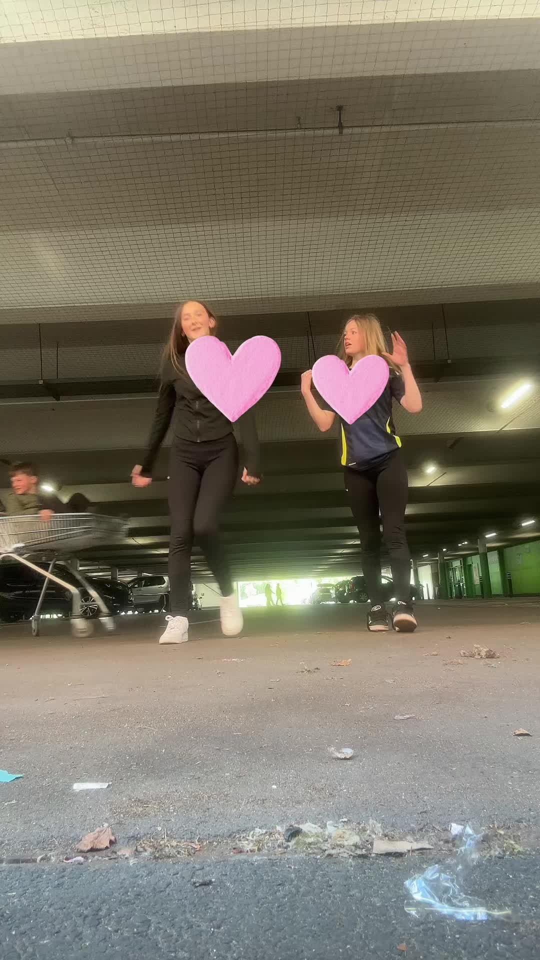 @ℳ𝒶𝒾𝓏𝒾ℯ🖤💋