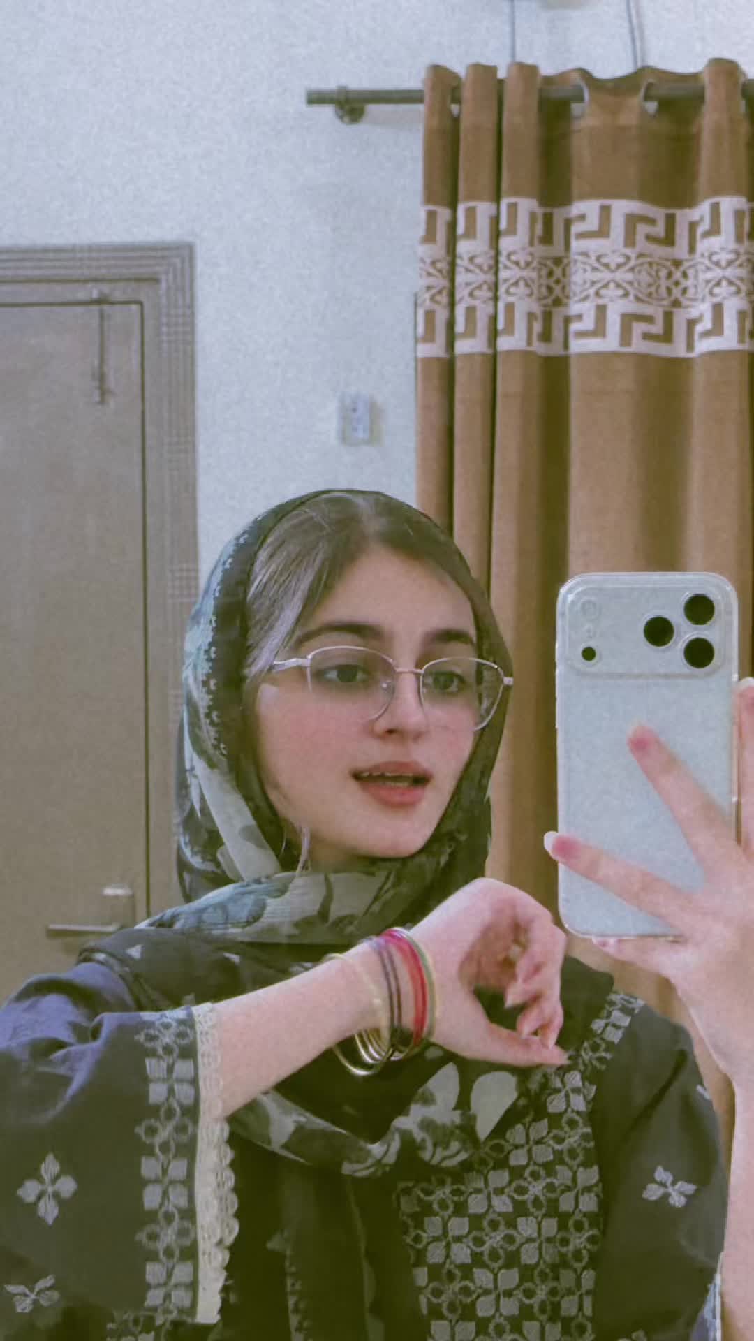 @آرزو