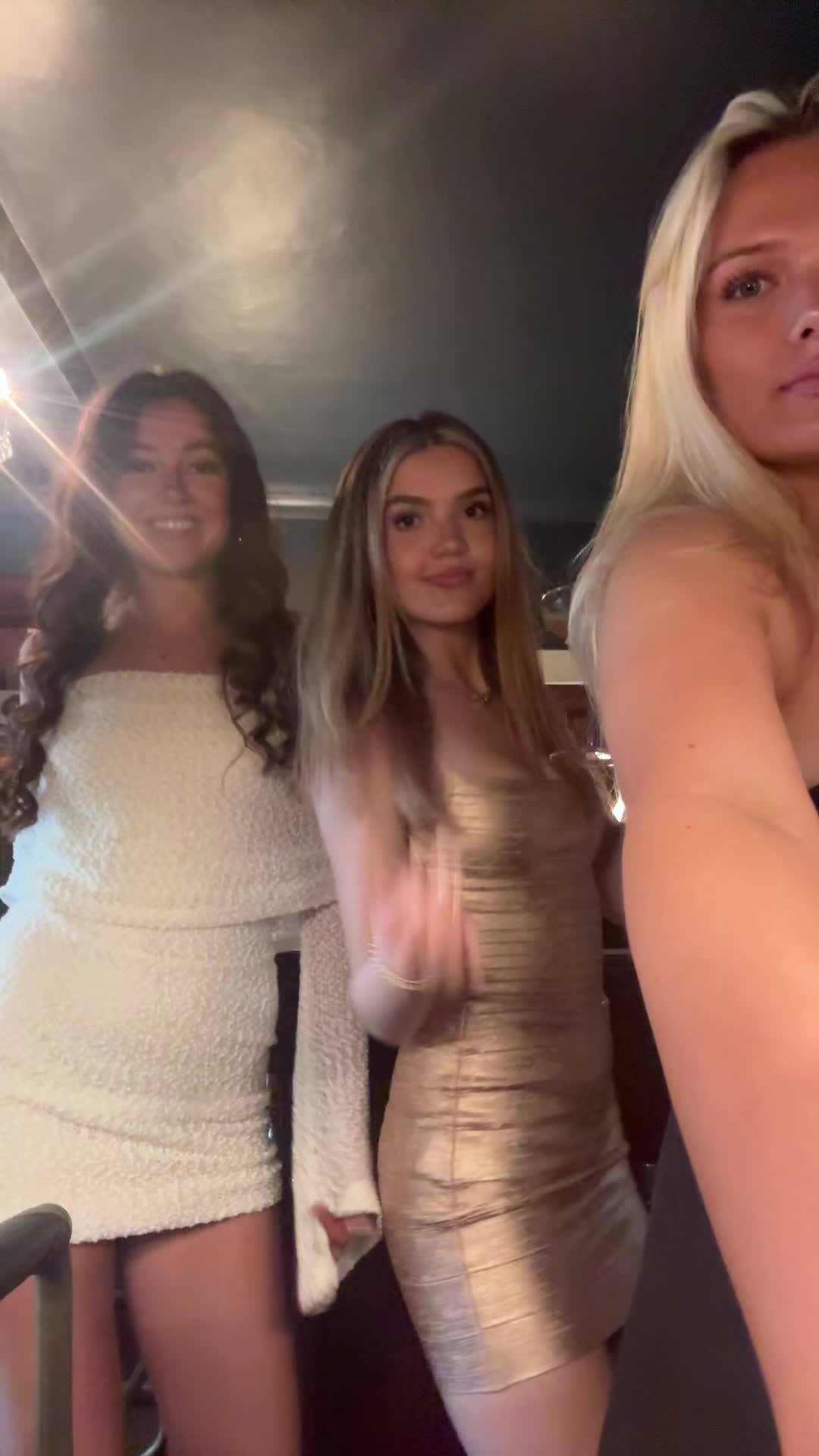 @elleh