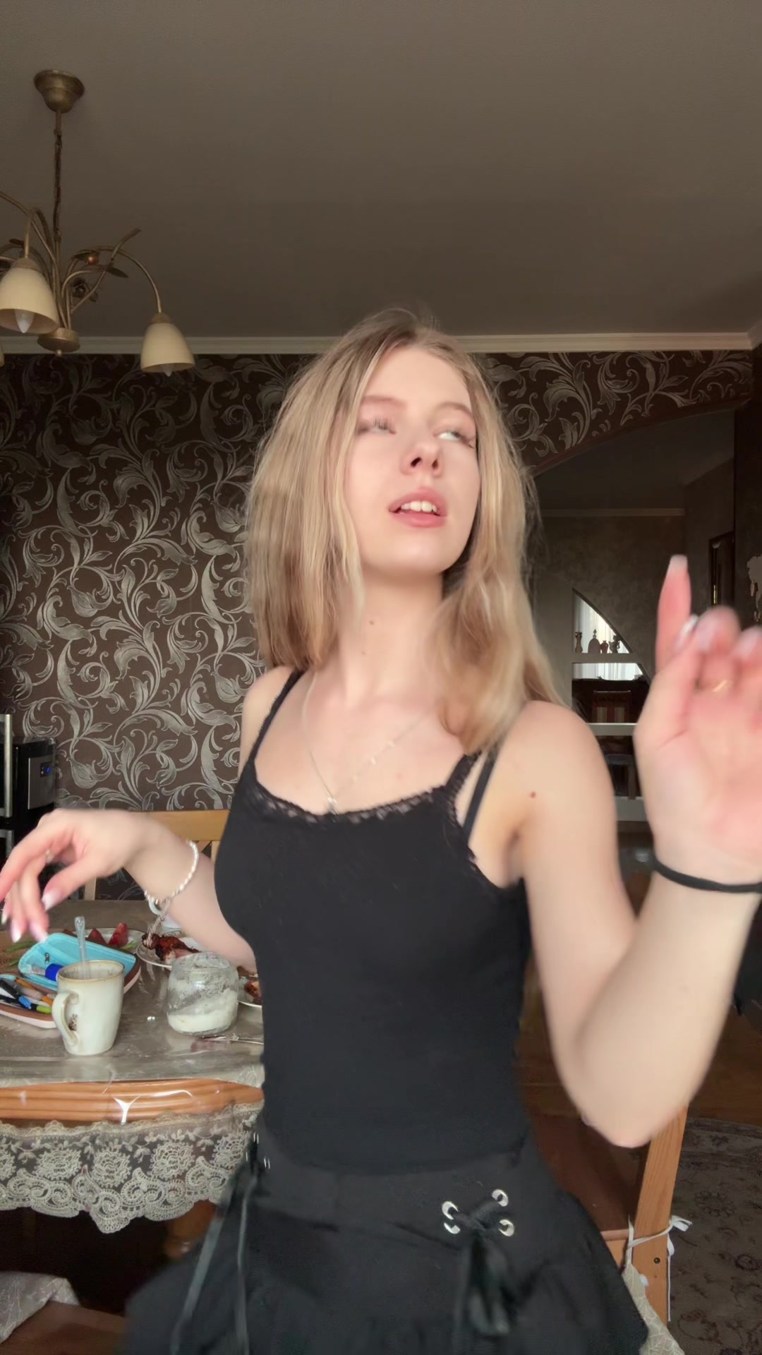 @Никуша