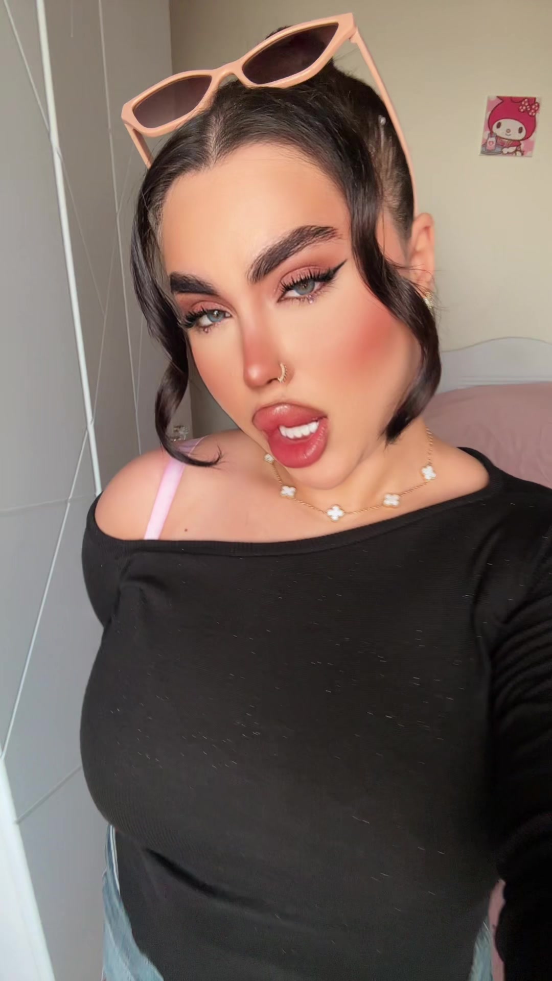 @katayonh