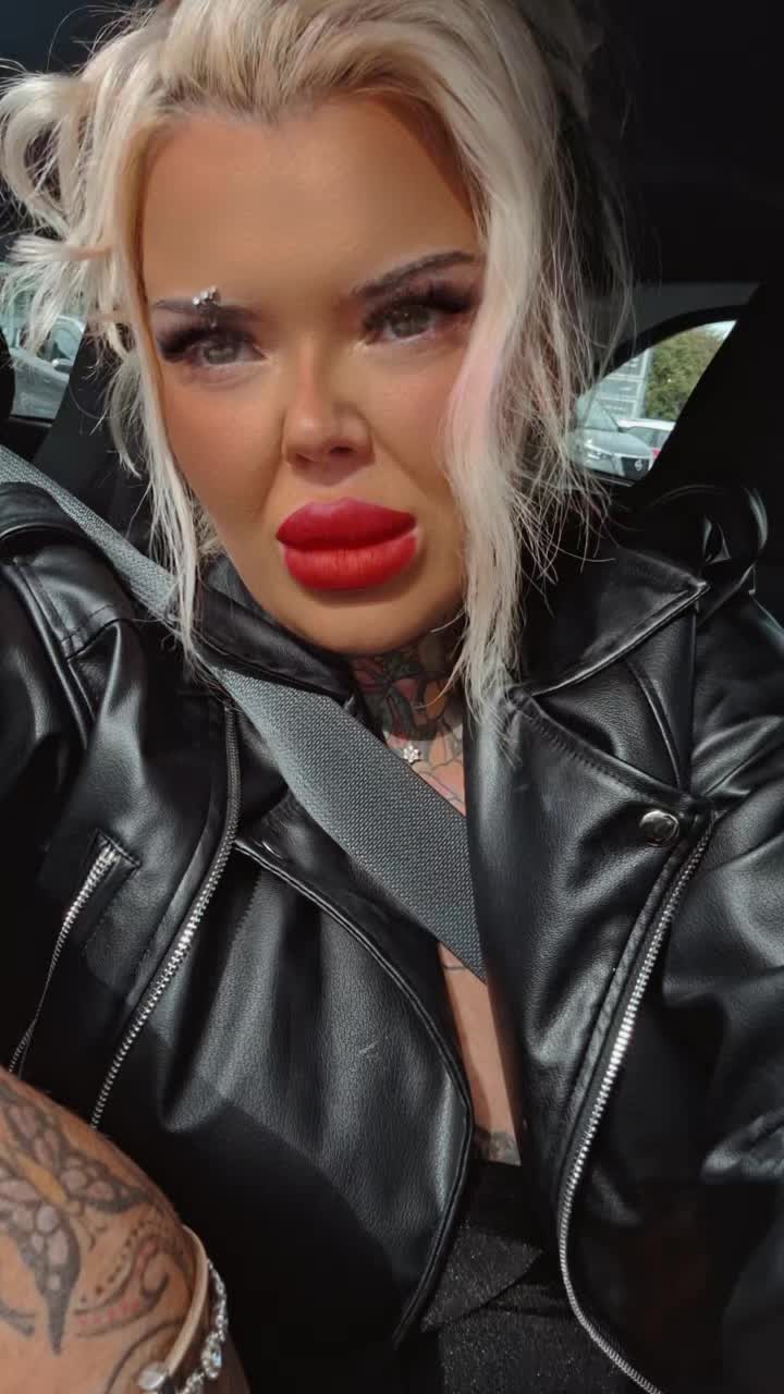 @Jade Elliott