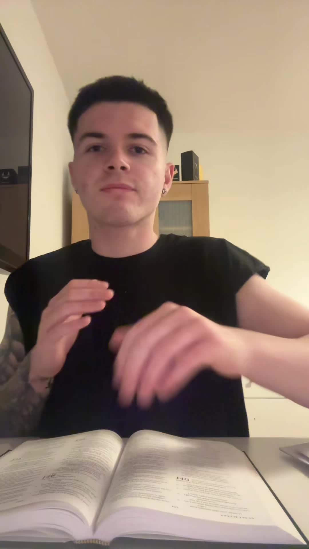 @Jay Fragola ✝️