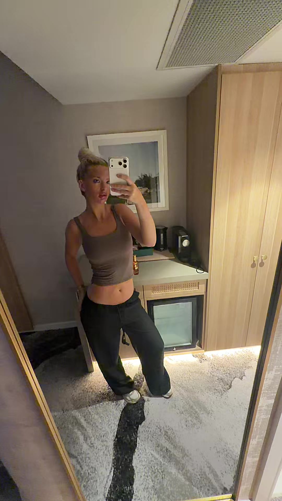 @laurennmuir