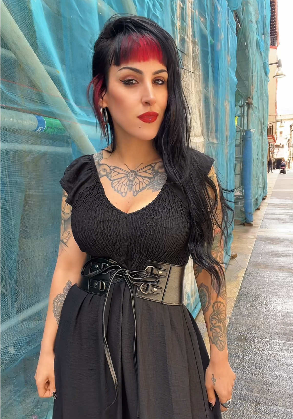 @Artistinta