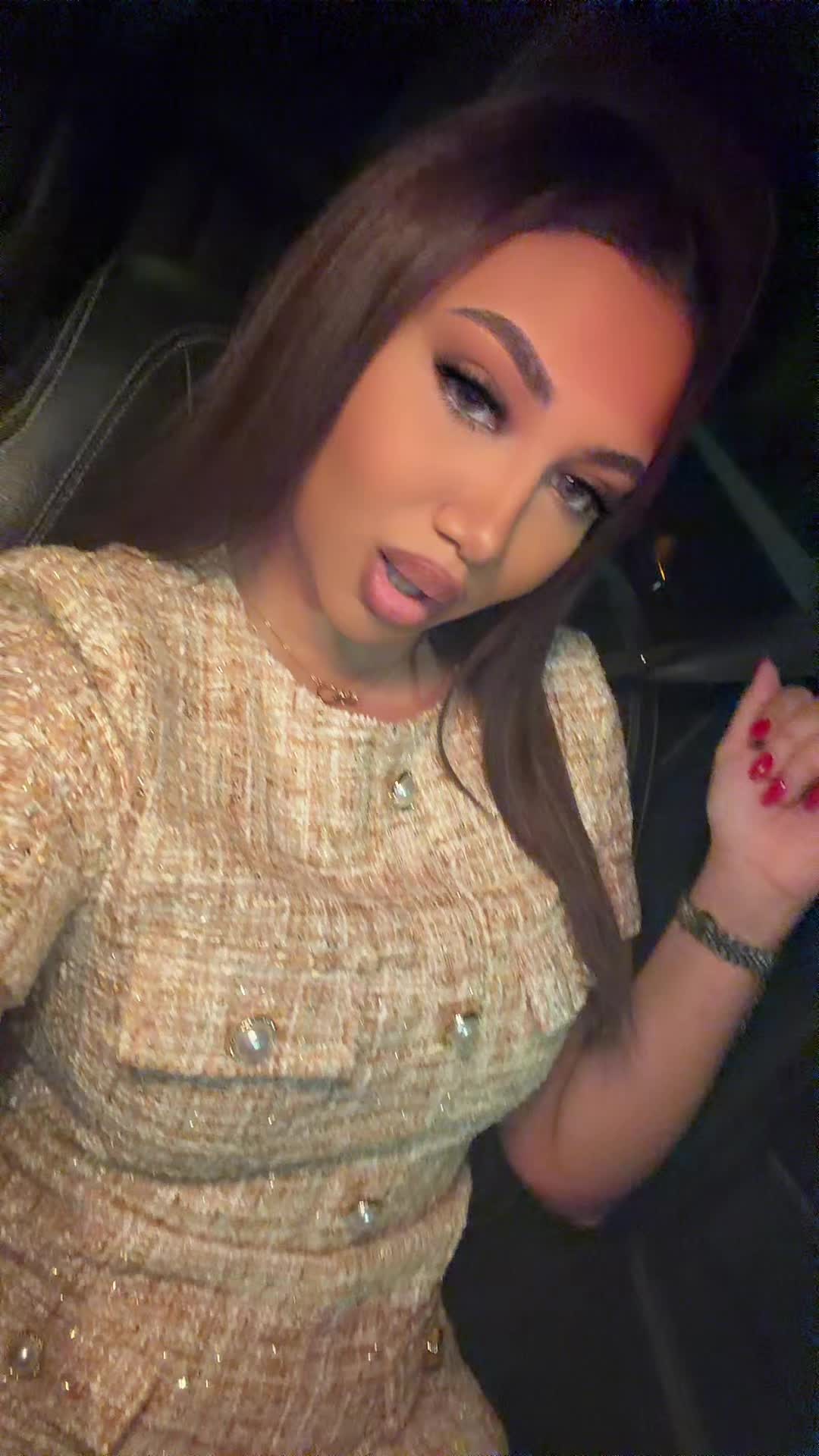 @𝐒𝐀𝐑𝐀 𝐒𝐓𝐎𝐉𝐀𝐍𝐎𝐕 🤍