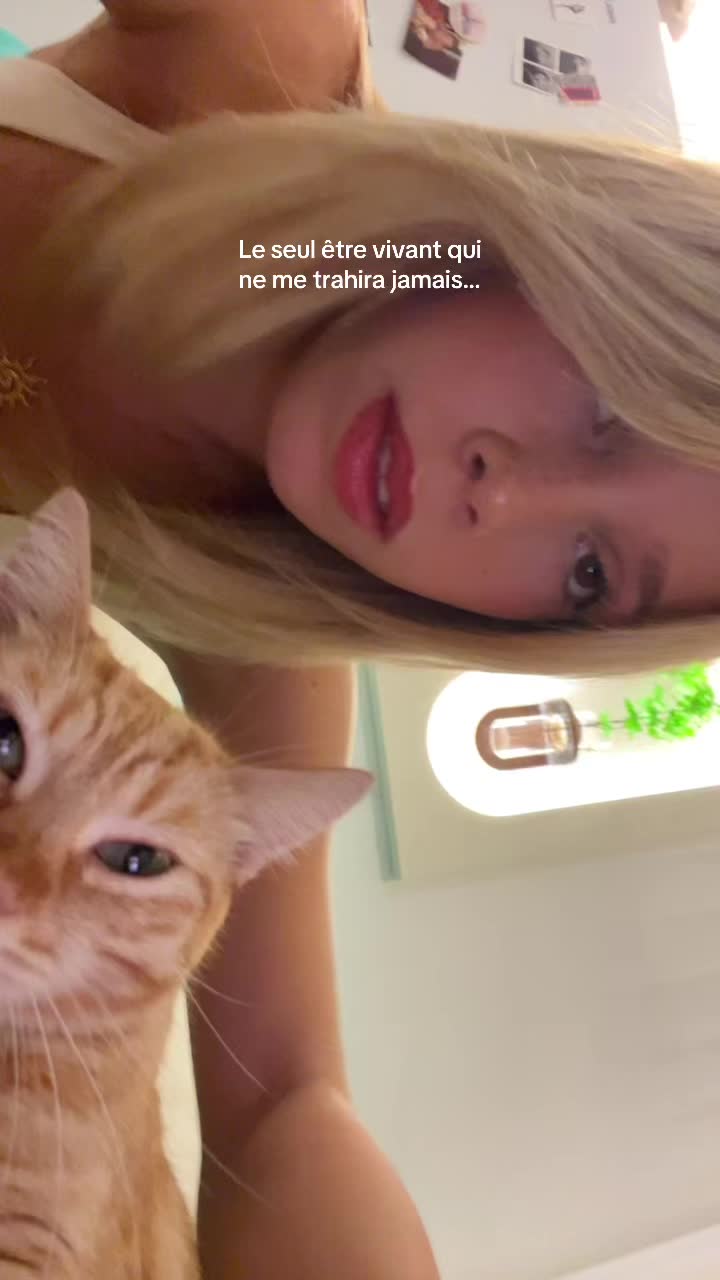 @AMANDINE