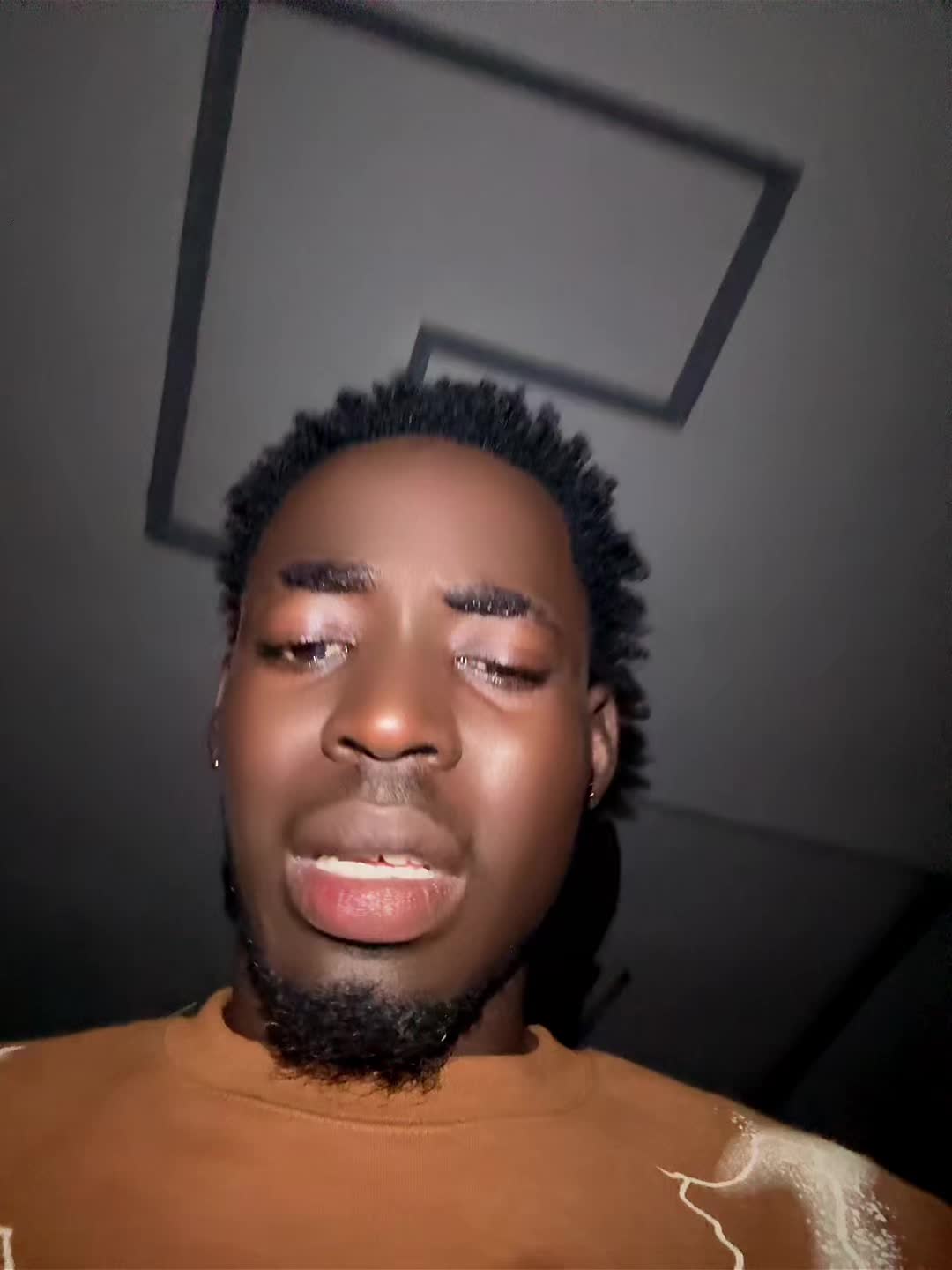 @DONBLAQ🥀