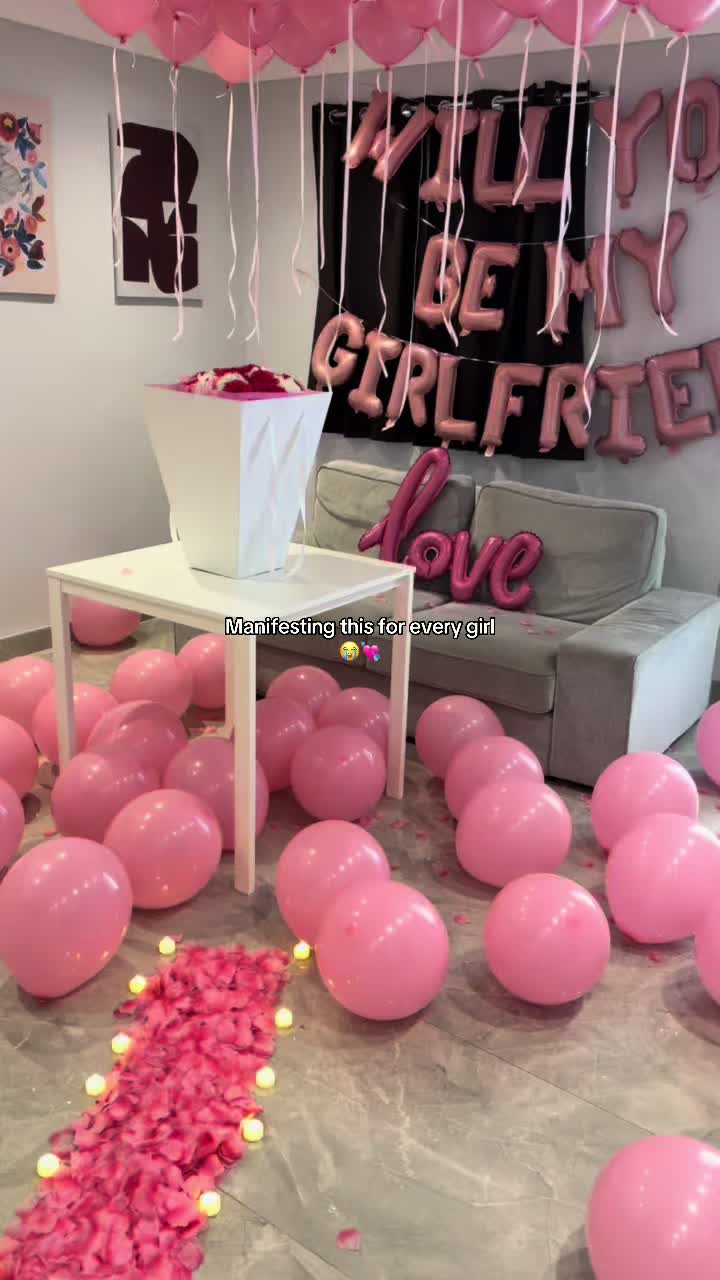 @littleballoonscompany ♛