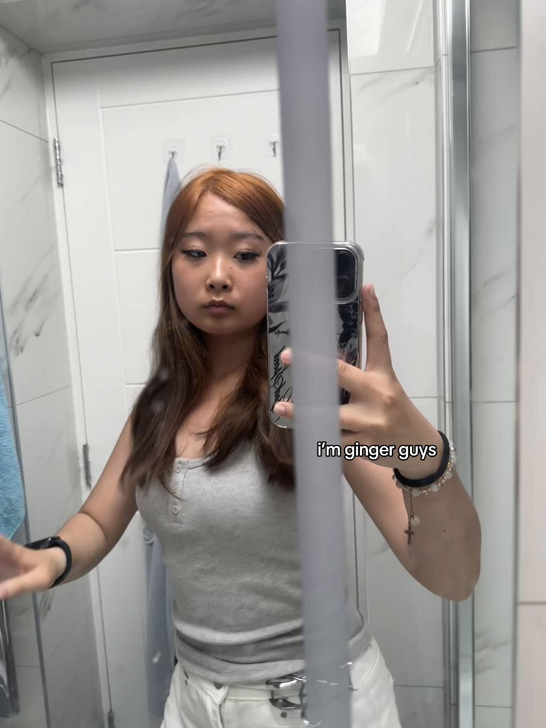 @👽