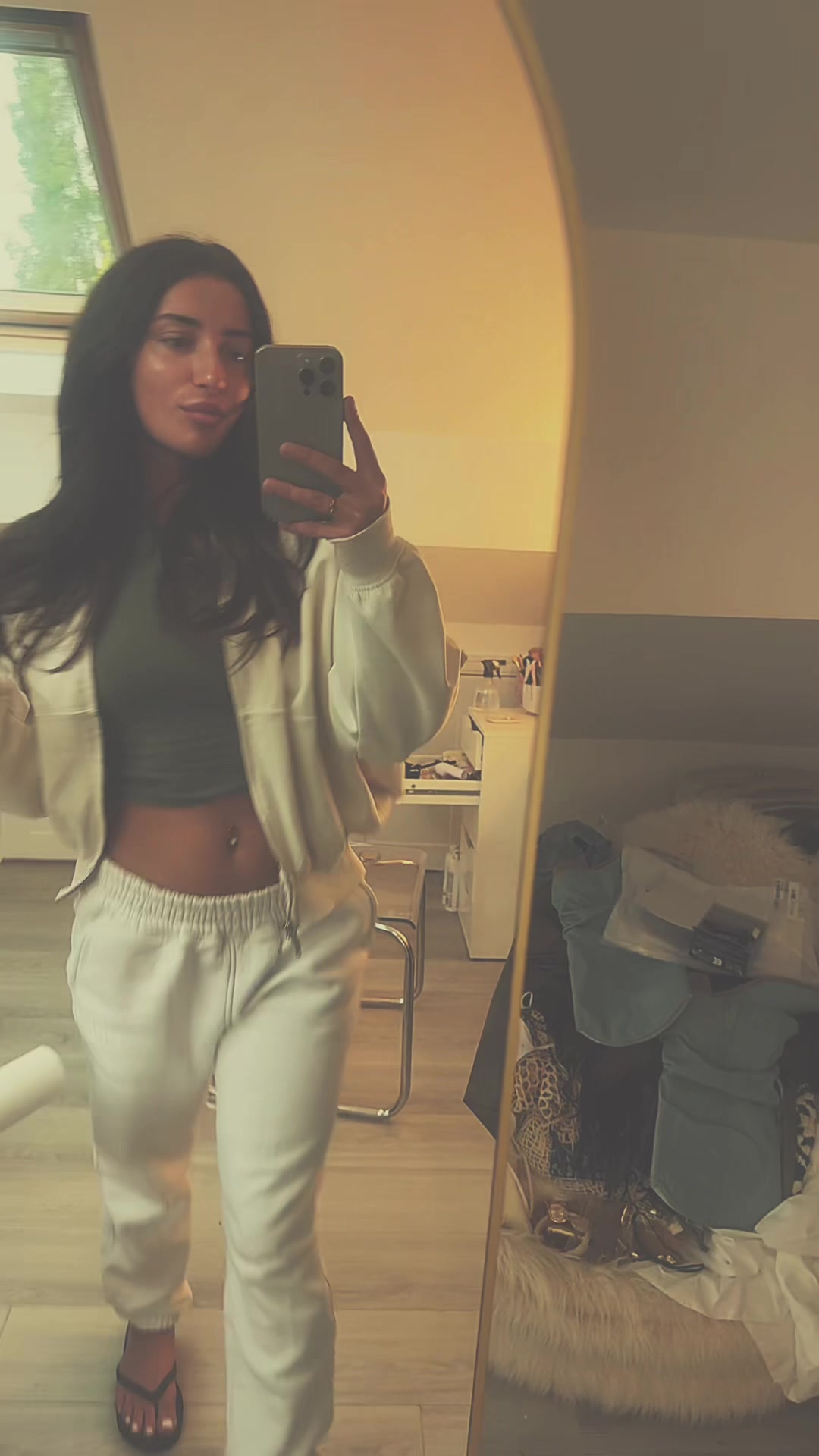 @Em<3