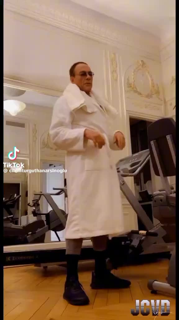 @Jean Claude-van damme