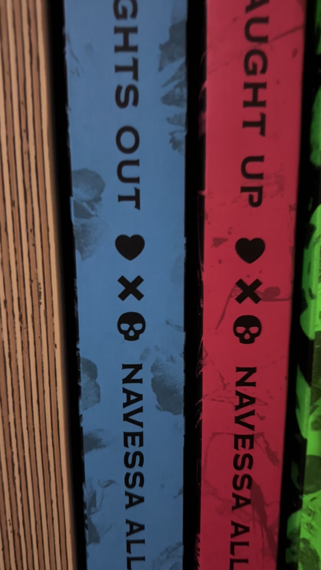 @Becca 📚🖤🦍🥀