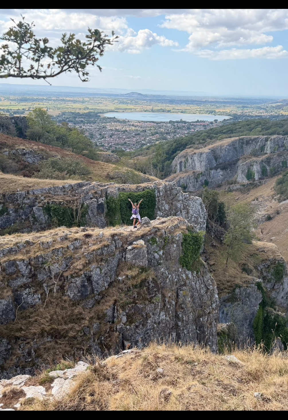 @Wanderess 🏴💜⛰🥾