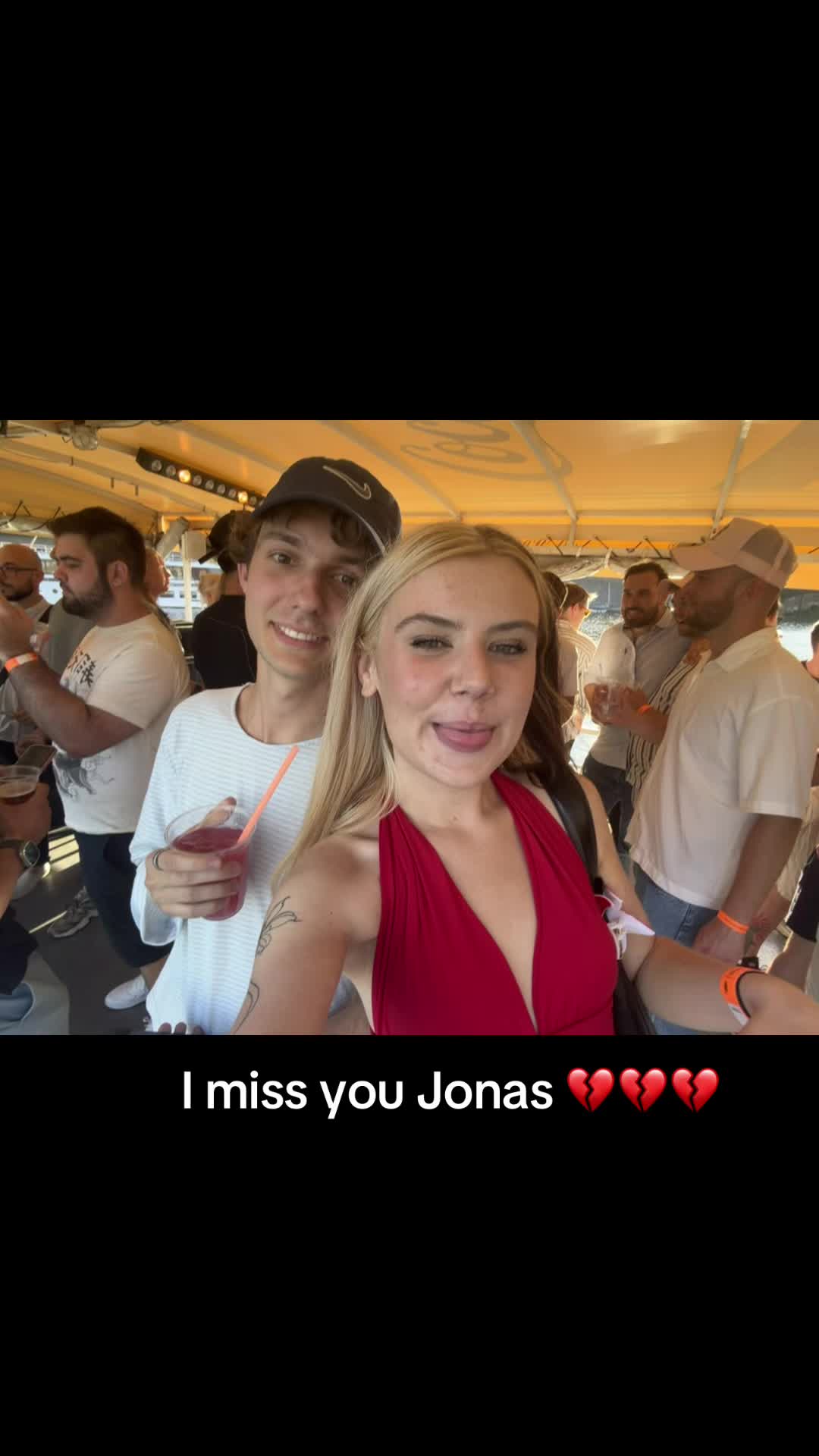 @Lily🐆🍸