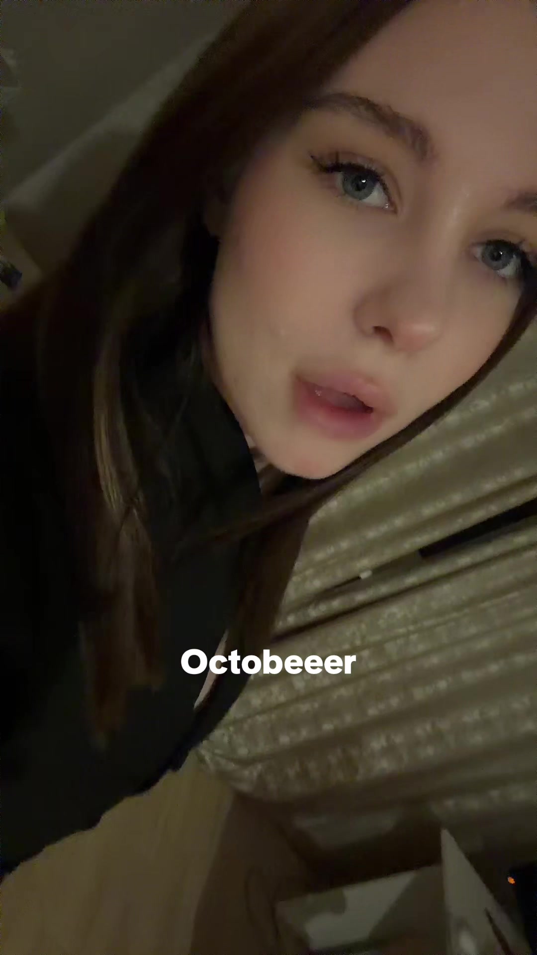 @dashulikkv