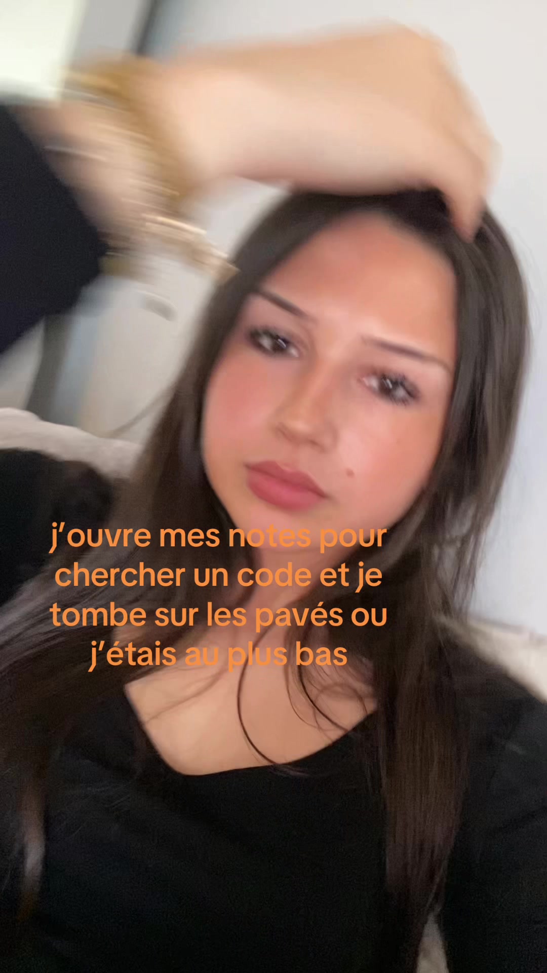 @~