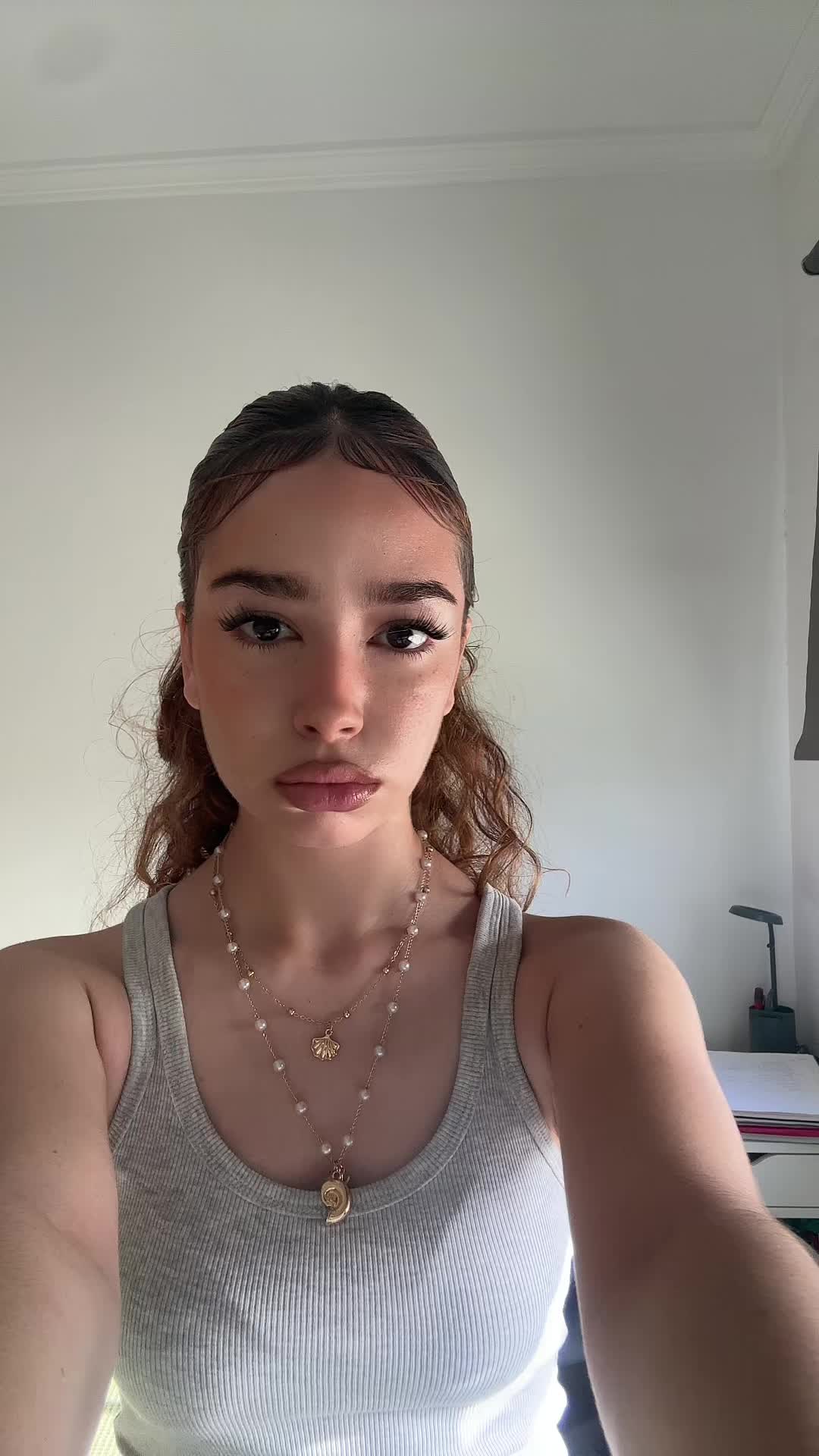 @nira