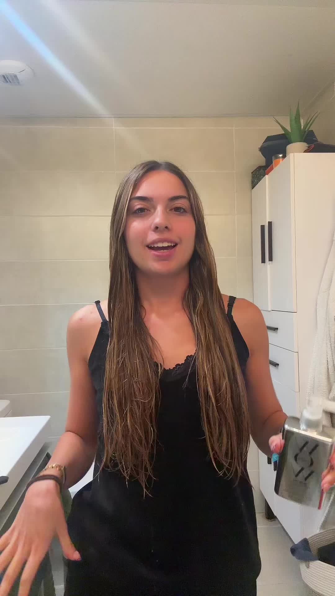 @𝐴𝑛𝑑𝑟𝑒𝑎