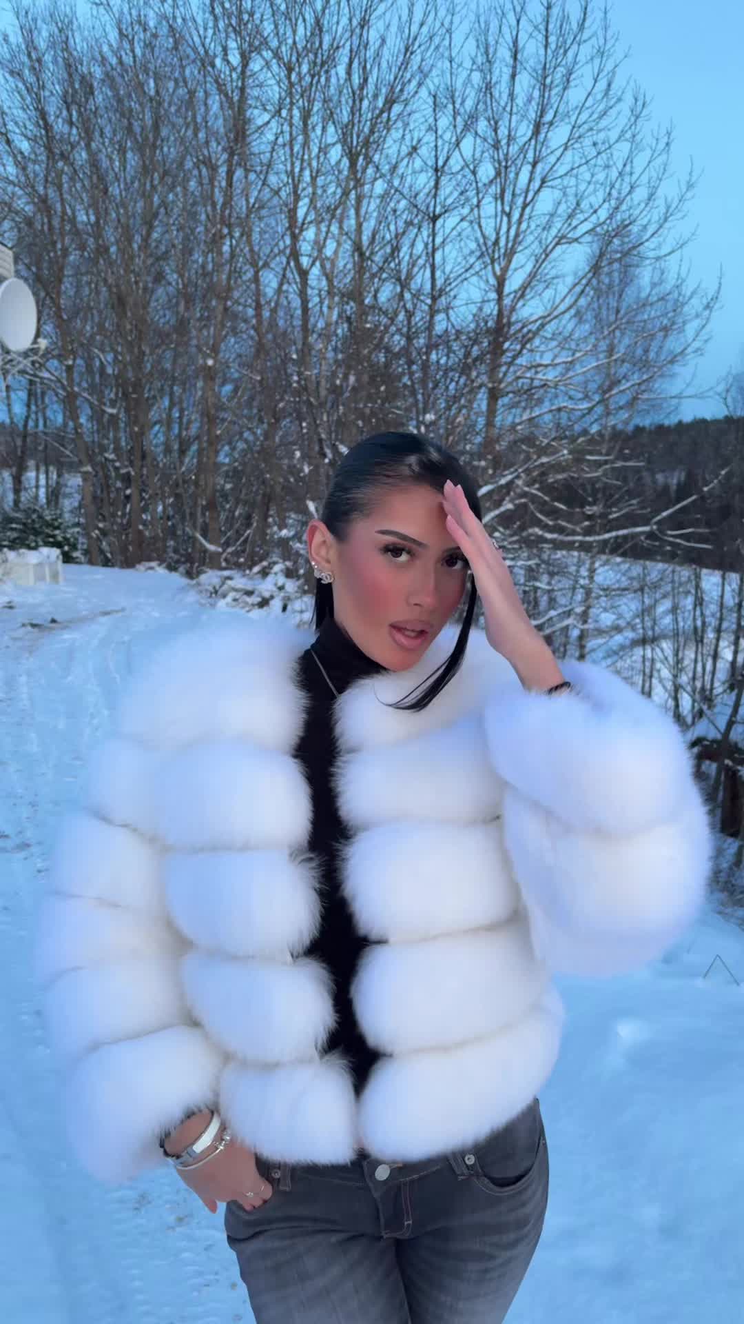 @Lana🇷🇸🇮🇩