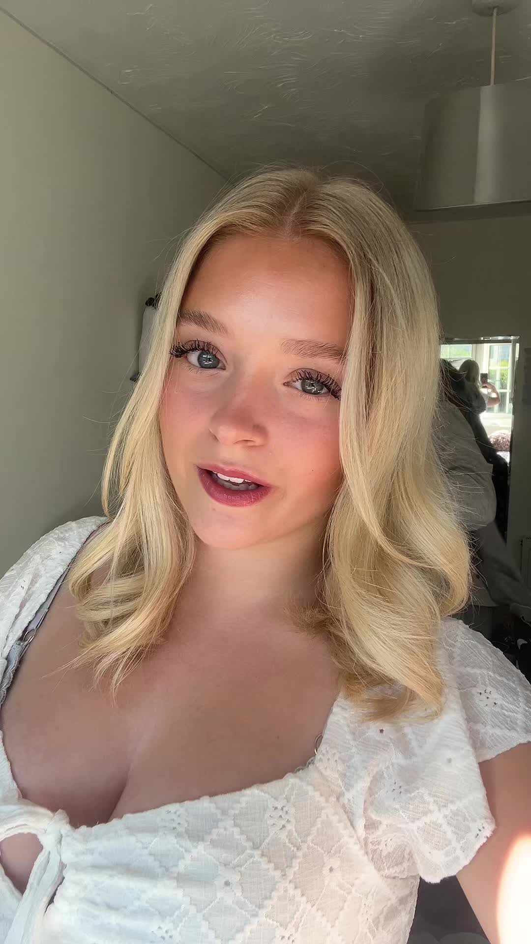 @Ellie♥️