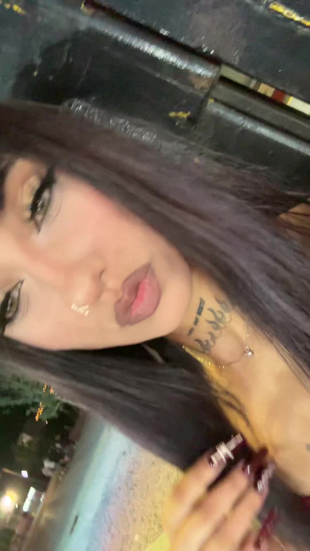 @🫥
