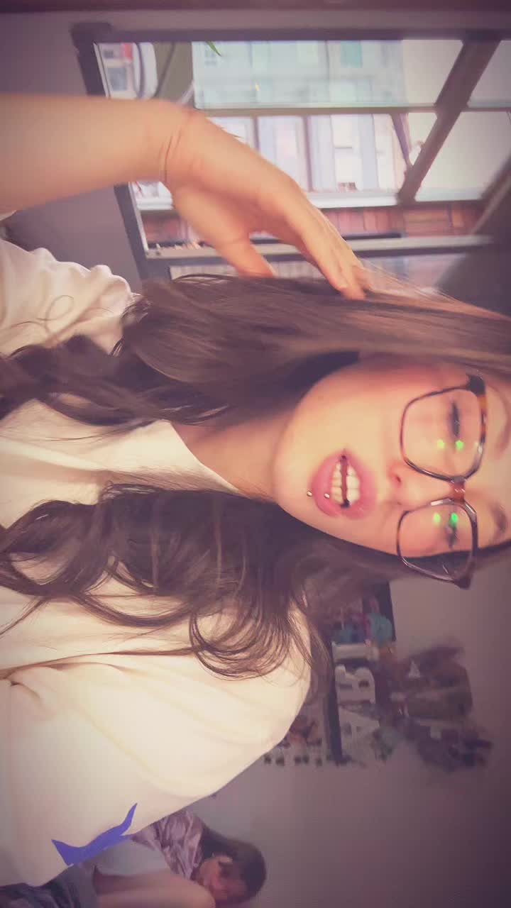 @aari🧟&zwj;♀️