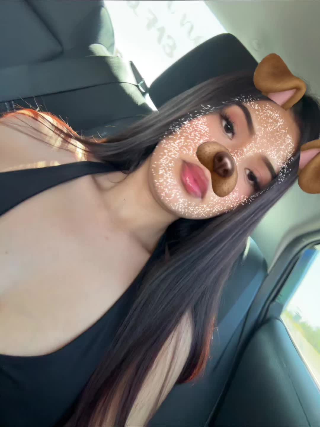@𝒢