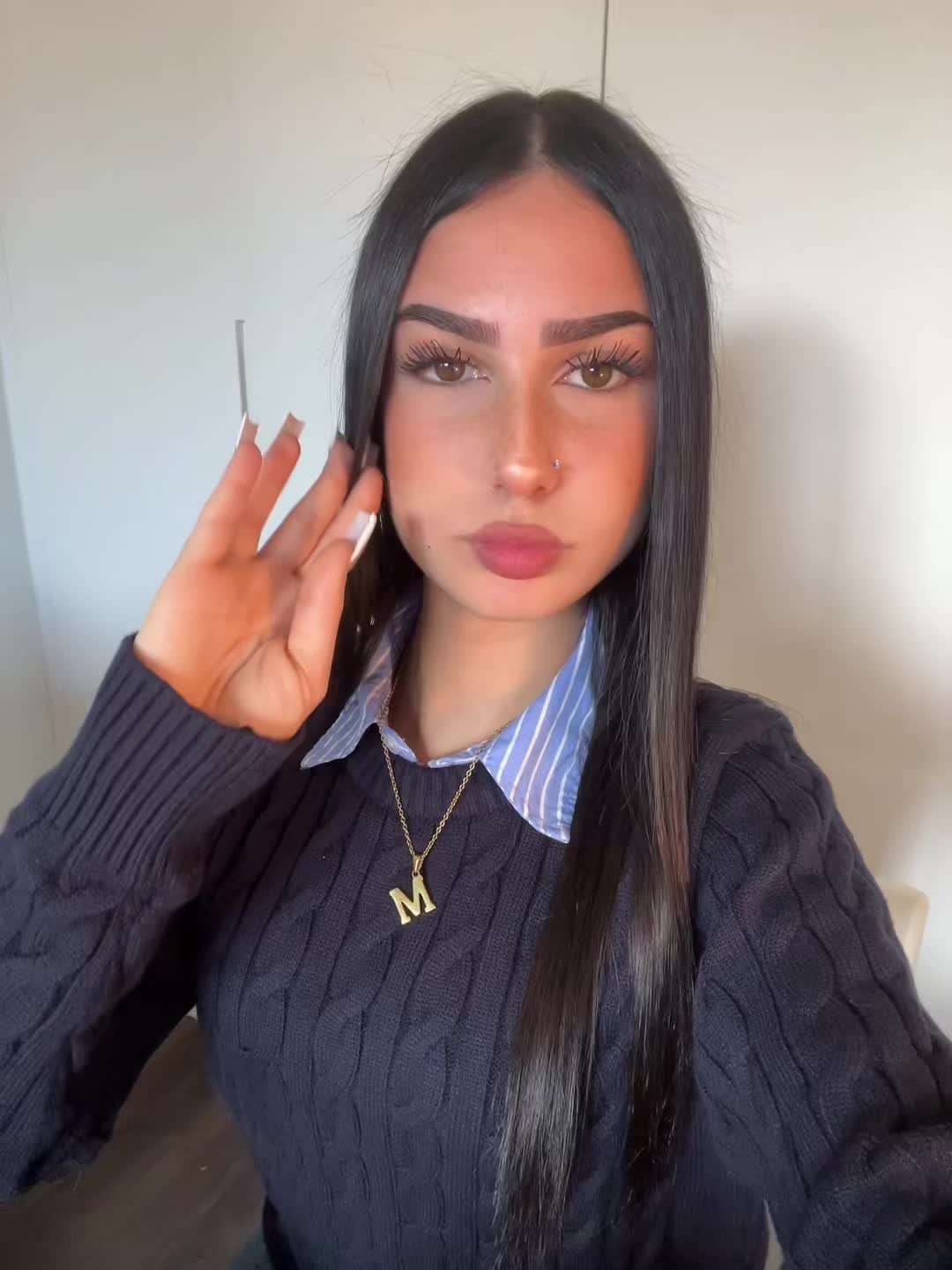 @𝐌