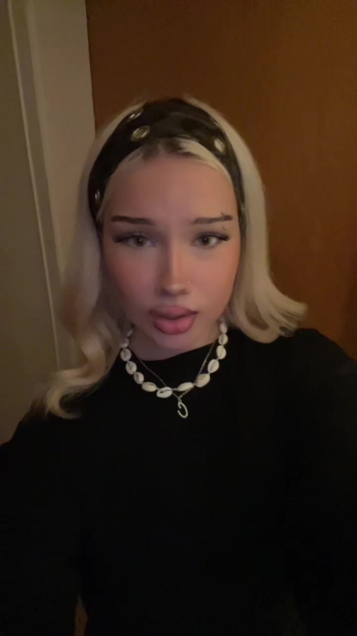 @🏃♀️➡️