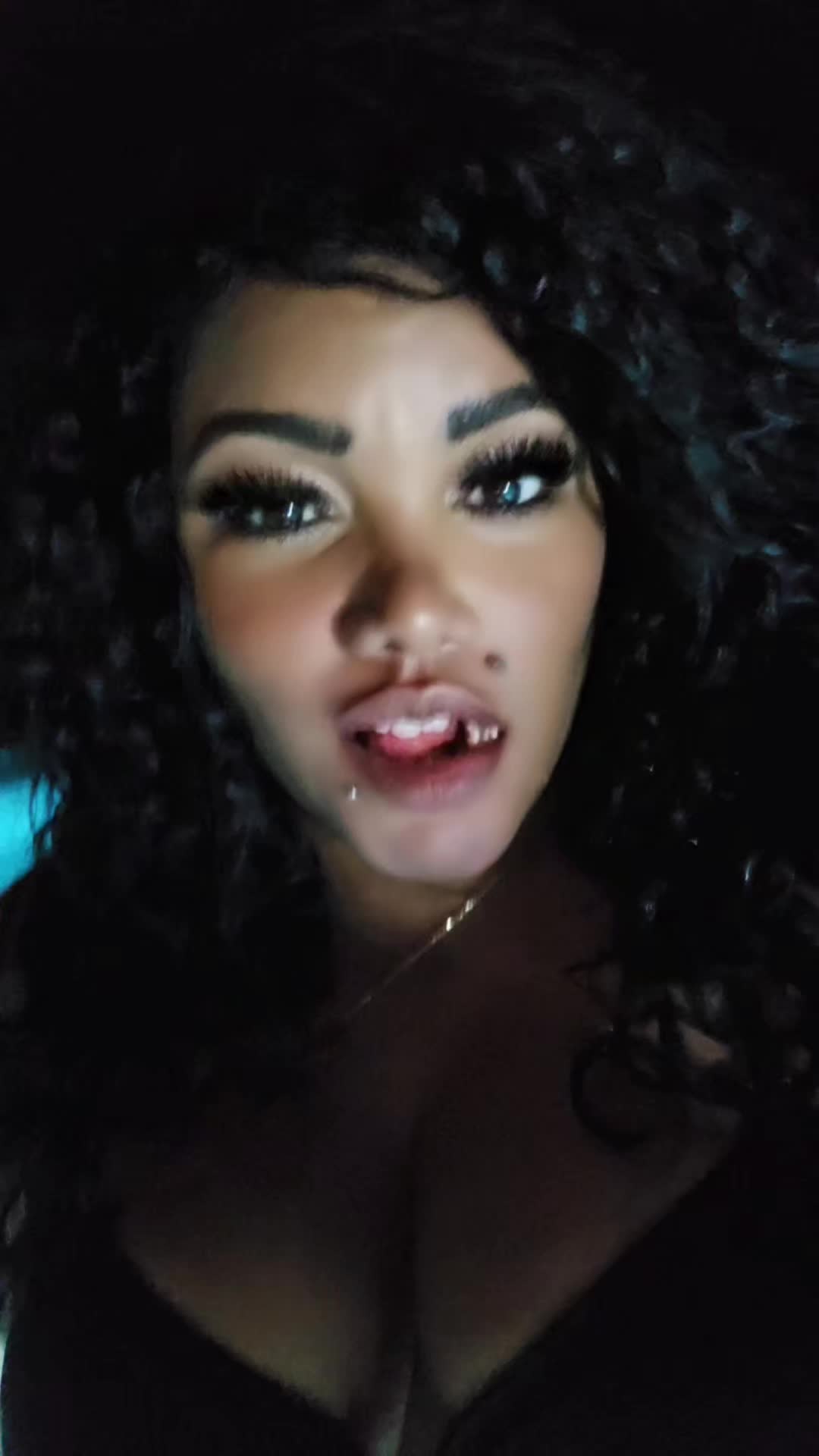 @CUBANA 🇨🇺💯 EN ESPA&Ntilde;A 🇪🇦❤️